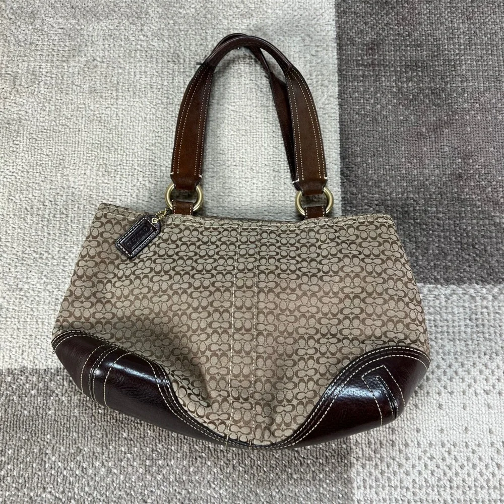 Vintage Y2K Coach 3646 Soho Signature Shoulder Bag Buckle Satchel Brown